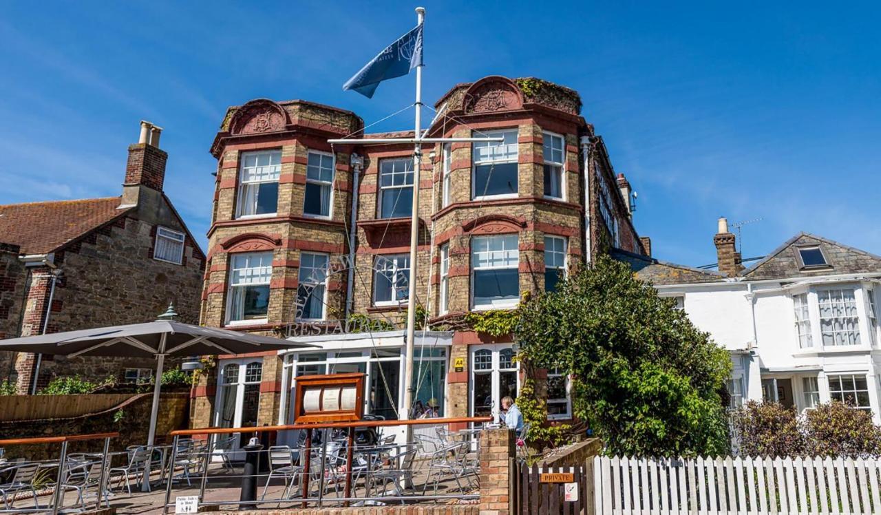 The Seaview Hotel And Restaurant Exteriör bild